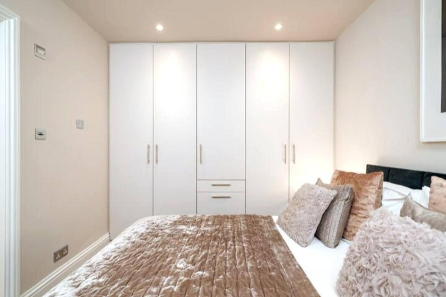 Niru Experience Jewel Of Ifield Road Apartment London Luaran gambar