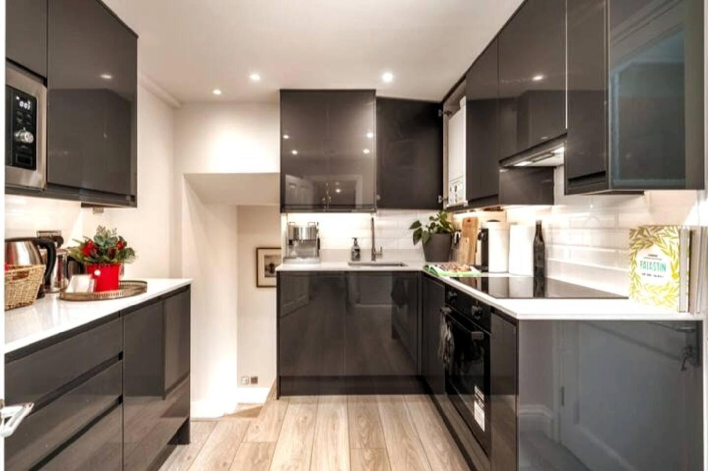 Niru Experience Jewel Of Ifield Road Apartment London Luaran gambar